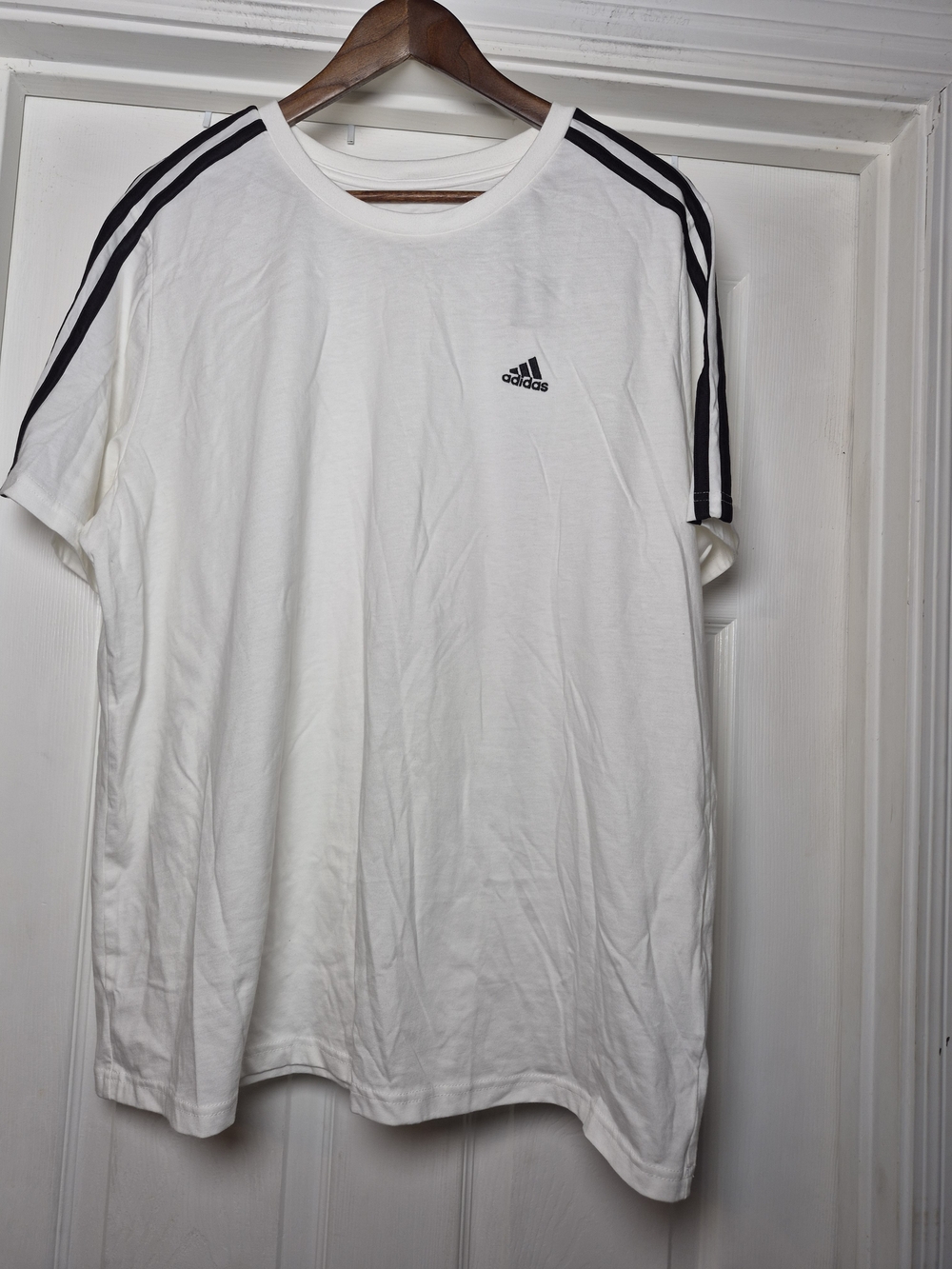 adidas White Short Sleeve Tee with Black Shoulder Stripes 2x NWT